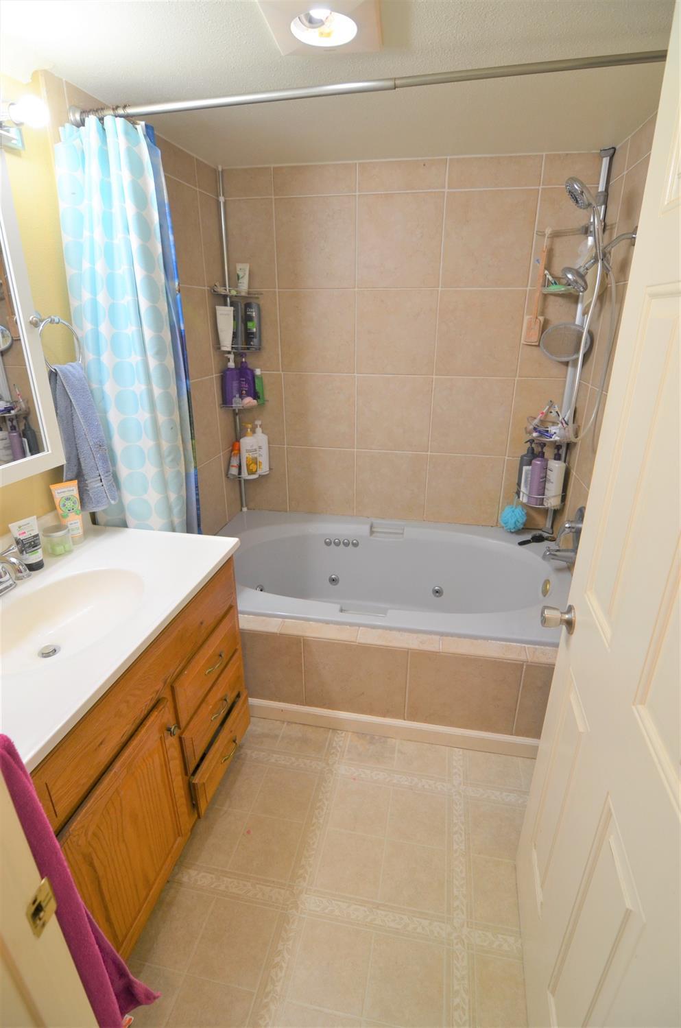 744 West McAndrews Road Medford, OR 97501 - Photo 9 of 17 Additional Photo