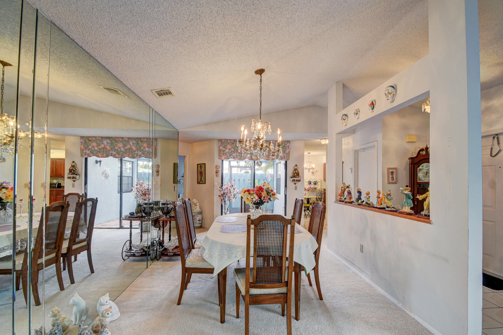 9175 Southwest 20th Street, Unit E Boca Raton, FL 33428 - Photo 7 of 26 DSC_8136_37_38_39_40