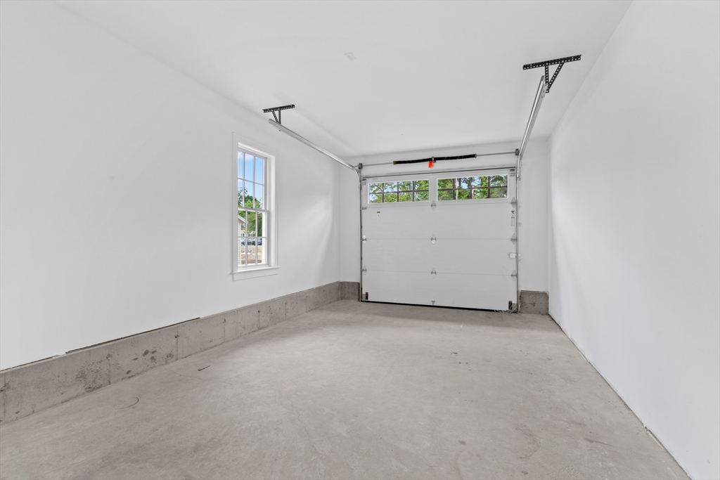 11 South Hampton Road, Unit A Amesbury, MA 01913 - Photo 32 of 35