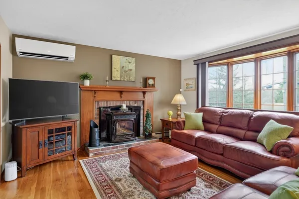 $615,000 | 2 Fitzpatrick Road, Grafton, MA 01519