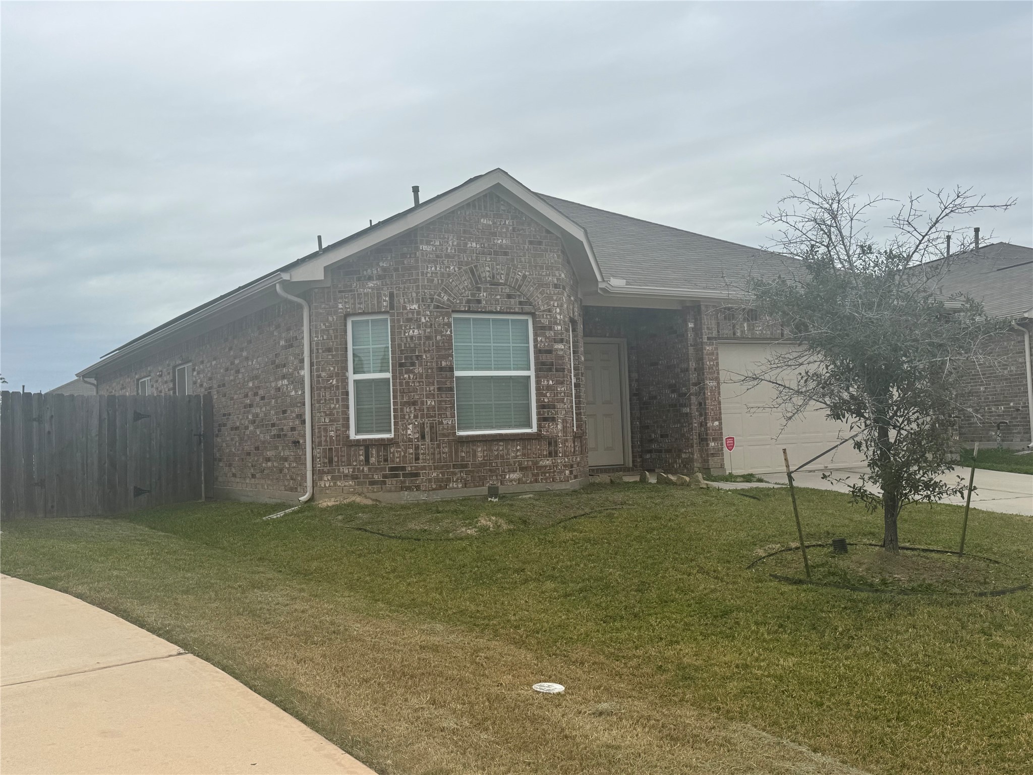22739 Highland Maple Court Spring, TX 77373 - Photo 8 of 48 a backyard of a house