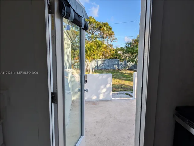 $1,600 | 311 Southwest 2nd Avenue, Unit 1, Dania Beach, FL 33004