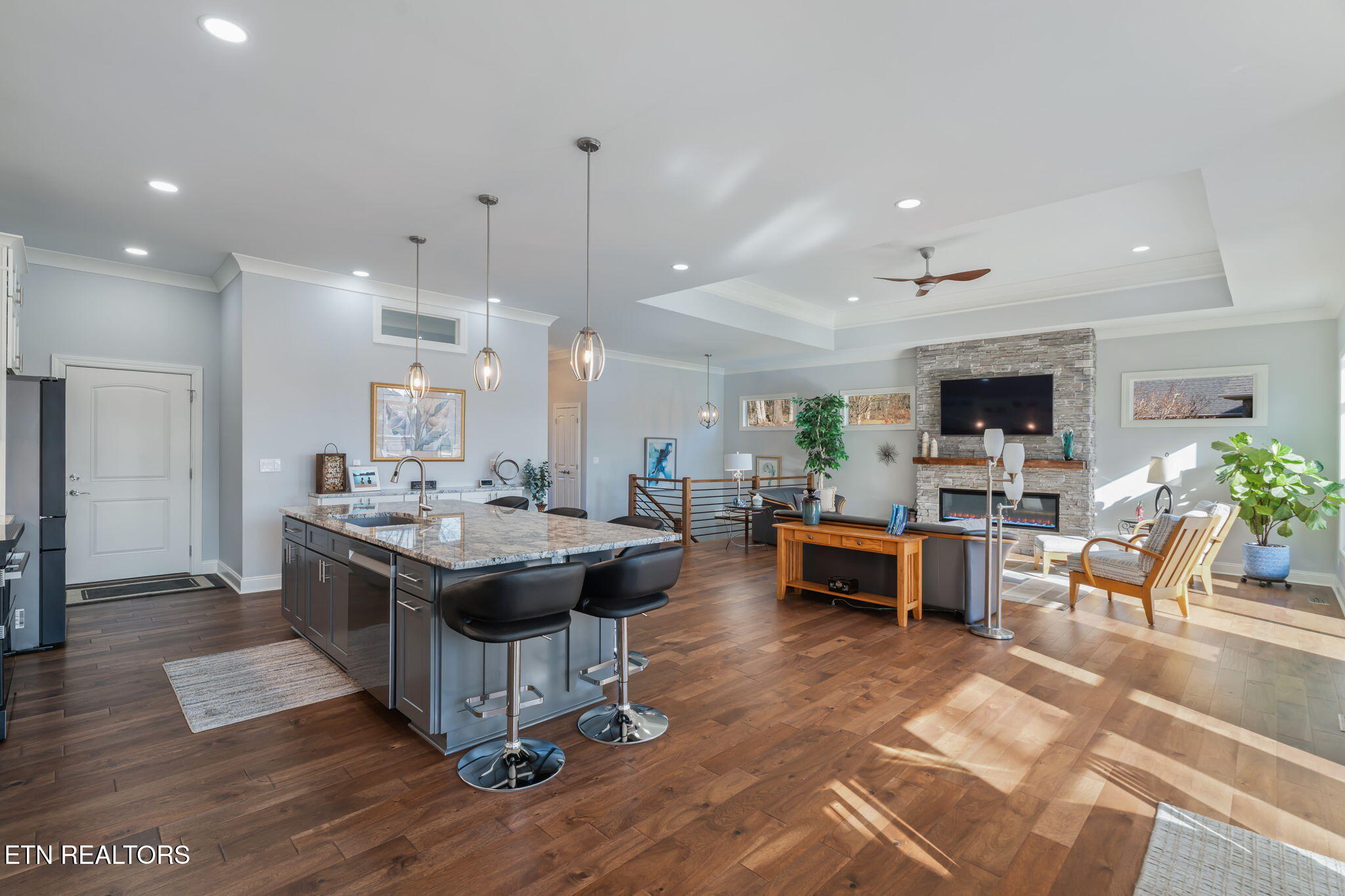 176 Kanutsu Lane Loudon, TN 37774 - Photo 16 of 60 21-web-or-mls-176 Kanutsu Lane-22