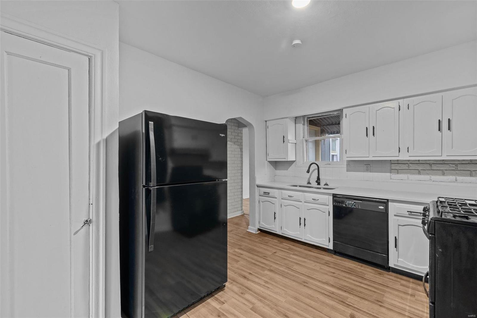 3652 Weber Road St. Louis, MO 63125 - Photo 7 of 22 Gallery Image 7