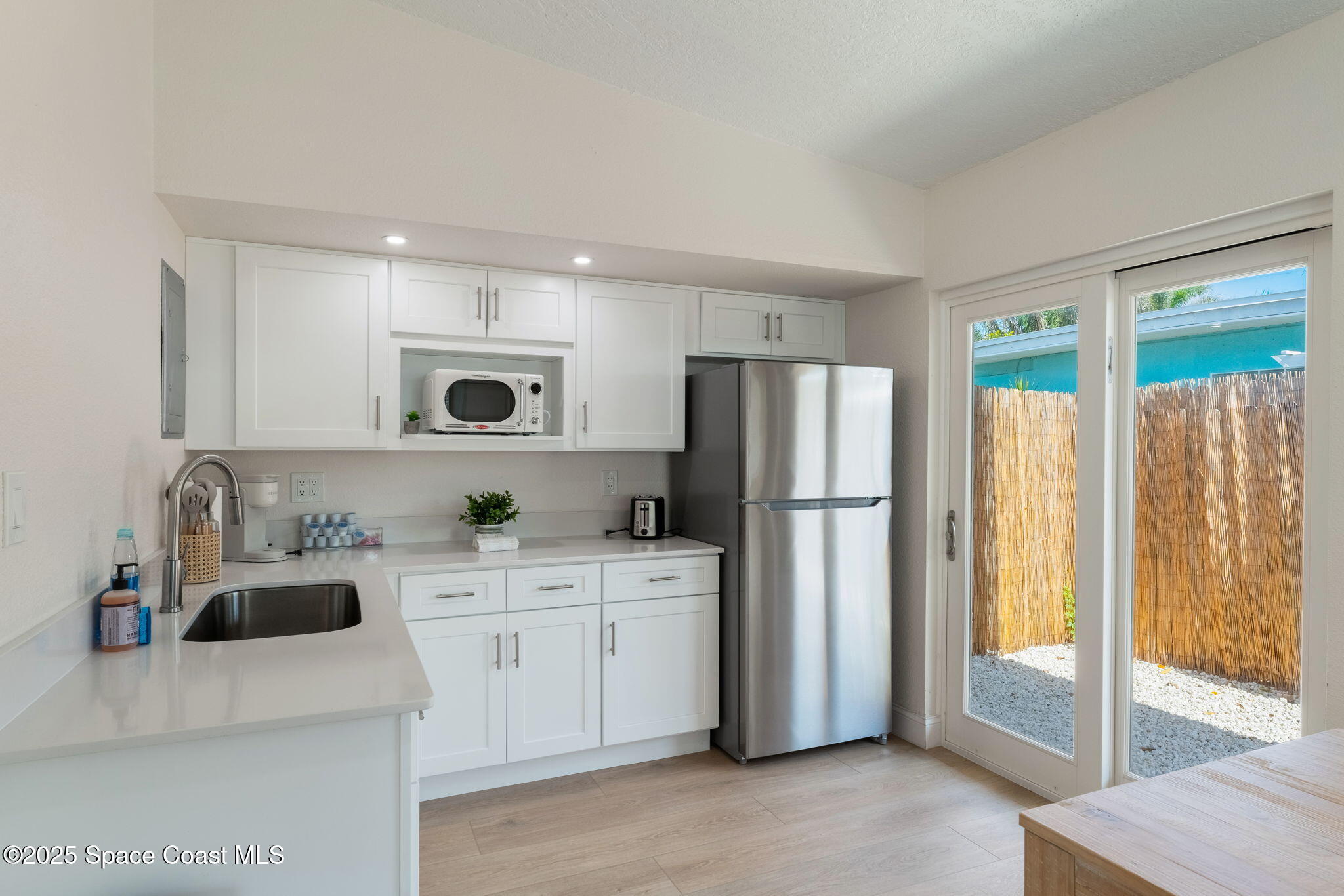 637 South Orlando Avenue Cocoa Beach, FL 32931 - Photo 23 of 83 2-8