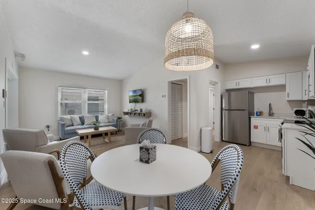 $3,545,000 | 637 South Orlando Avenue, Cocoa Beach, FL 32931