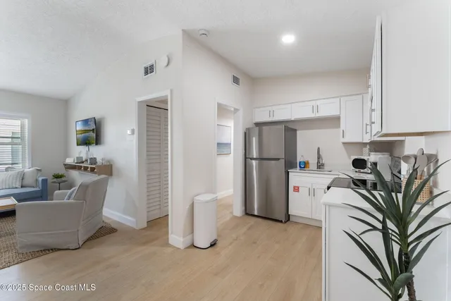 $3,545,000 | 637 South Orlando Avenue, Cocoa Beach, FL 32931