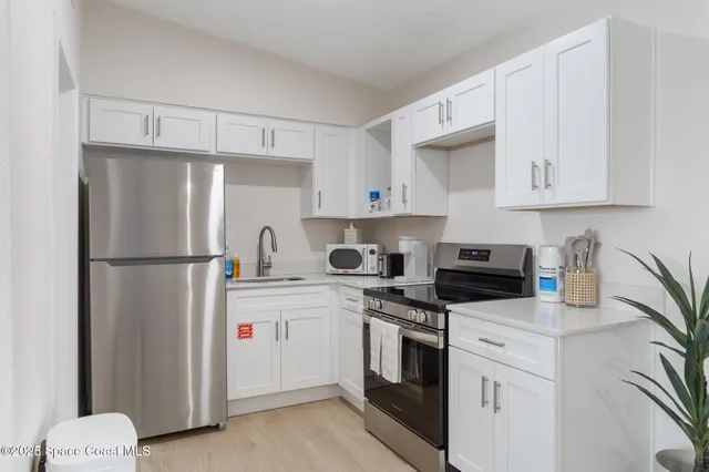 $3,545,000 | 637 South Orlando Avenue, Cocoa Beach, FL 32931