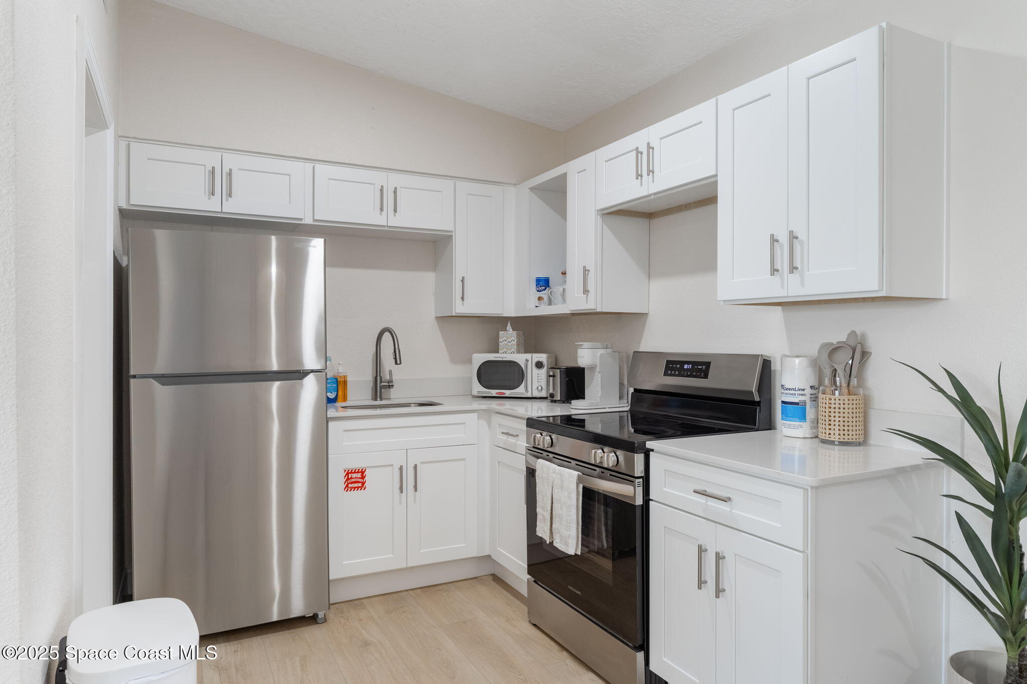 637 South Orlando Avenue Cocoa Beach, FL 32931 - Photo 72 of 83 11-6