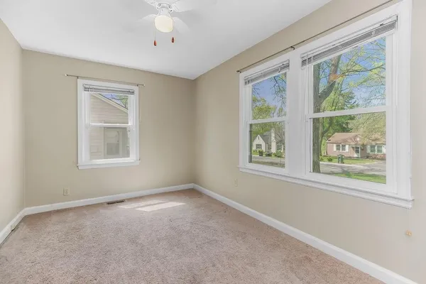 $185,000 | 3405 South Arlington Avenue, Independence, MO 64052