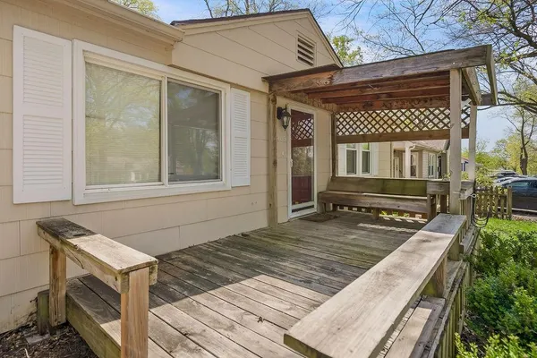 $185,000 | 3405 South Arlington Avenue, Independence, MO 64052