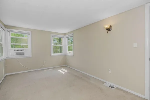 $185,000 | 3405 South Arlington Avenue, Independence, MO 64052