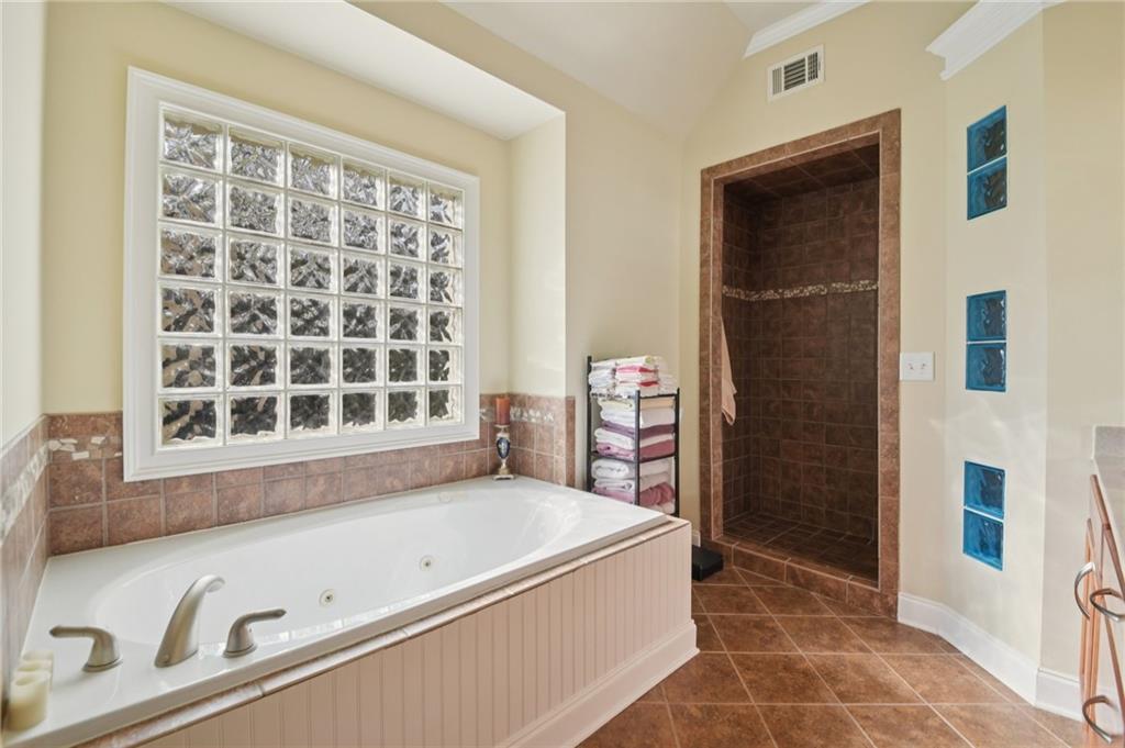 1885 Shoal Creek Boulevard Decatur, GA 30032 - Photo 15 of 25