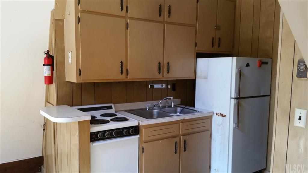 3710 Howard's Creek Road Boone, NC 28607 - Photo 14 of 18