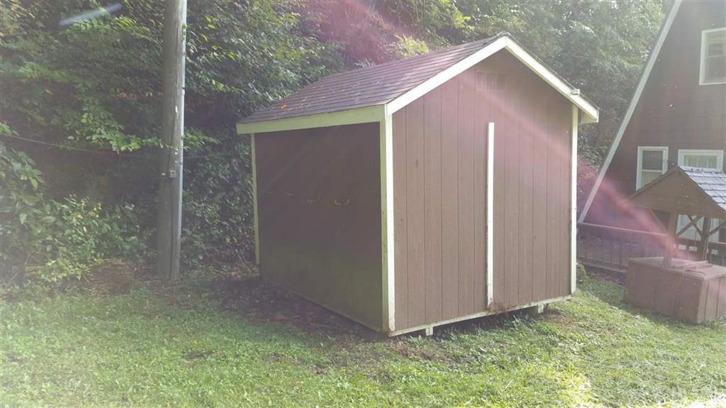 3710 Howard's Creek Road Boone, NC 28607 - Photo 7 of 18