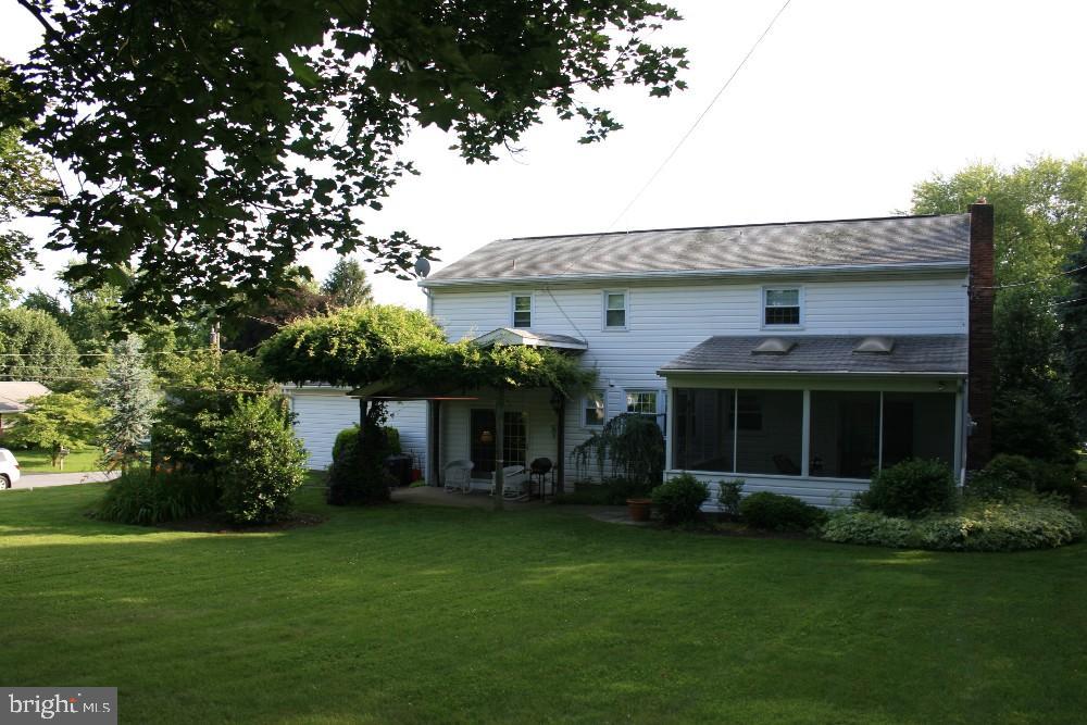 1044 Preston Road Lancaster, PA 17601 - Photo 2 of 13