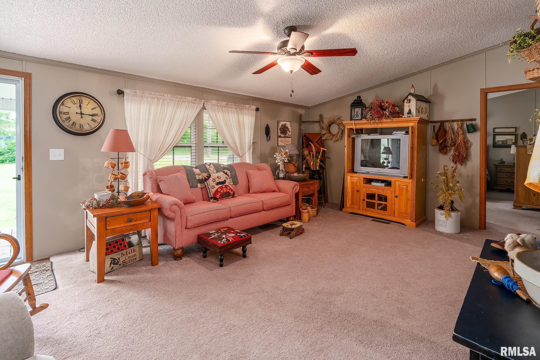 1380 Woolard Road Eldorado, IL 62930 - Photo 7 of 49
