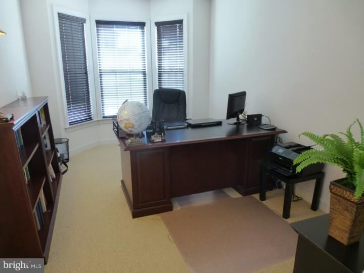 9 Mayfield Road Bordentown, NJ 08505 - Photo 21 of 25 Office / Study
