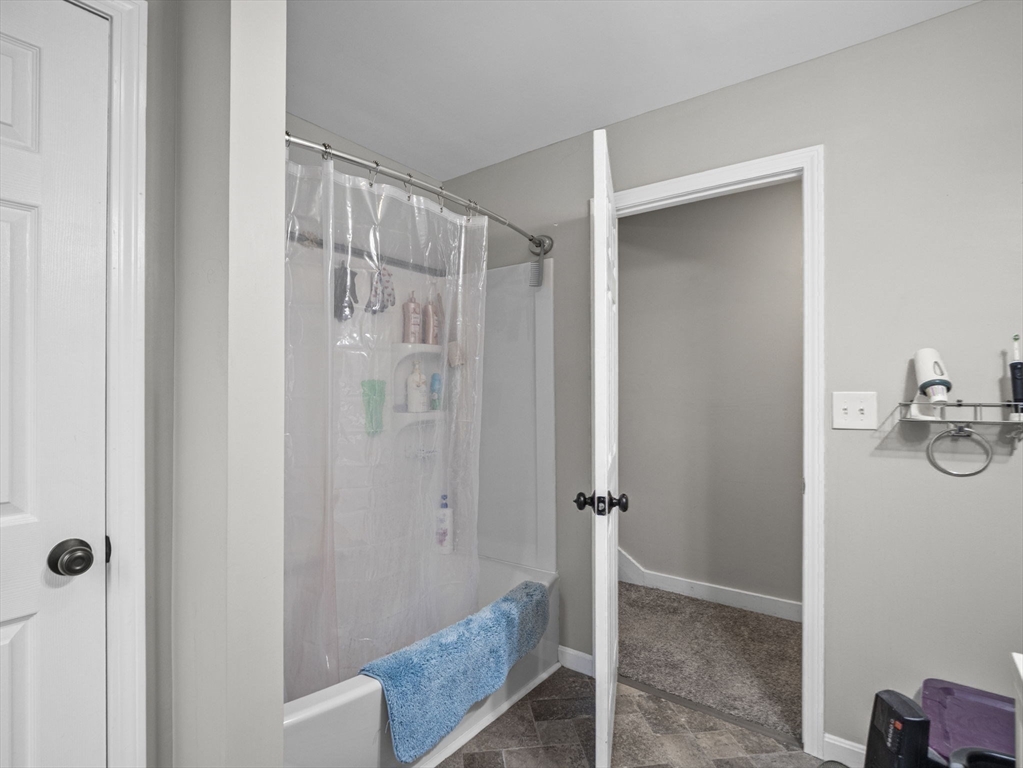 35 Cedar Street, Unit 6 Gardner, MA 01440 - Photo 20 of 42