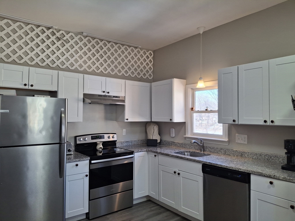 35 Cedar Street, Unit 6 Gardner, MA 01440 - Photo 2 of 39