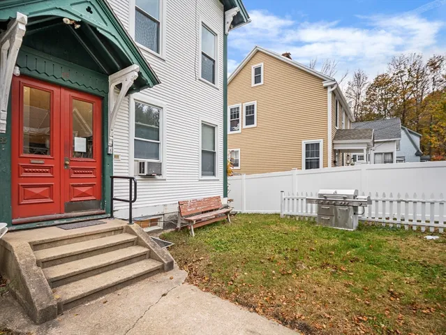 $275,000 | 35 Cedar Street, Unit 6, Gardner, MA 01440