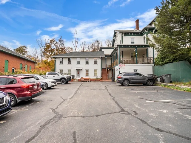 $275,000 | 35 Cedar Street, Unit 6, Gardner, MA 01440