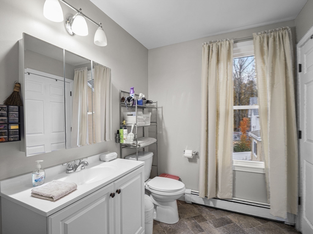 35 Cedar Street, Unit 6 Gardner, MA 01440 - Photo 10 of 33