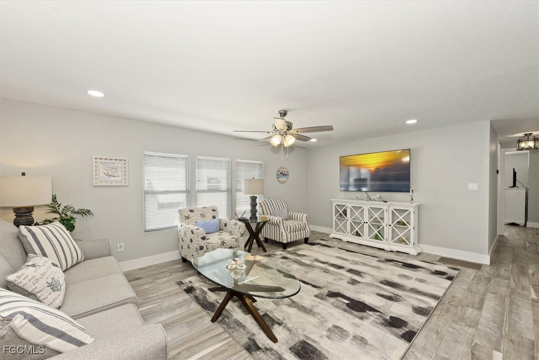 359 Verna Avenue Fort Myers, FL 33908 - Photo 17 of 47