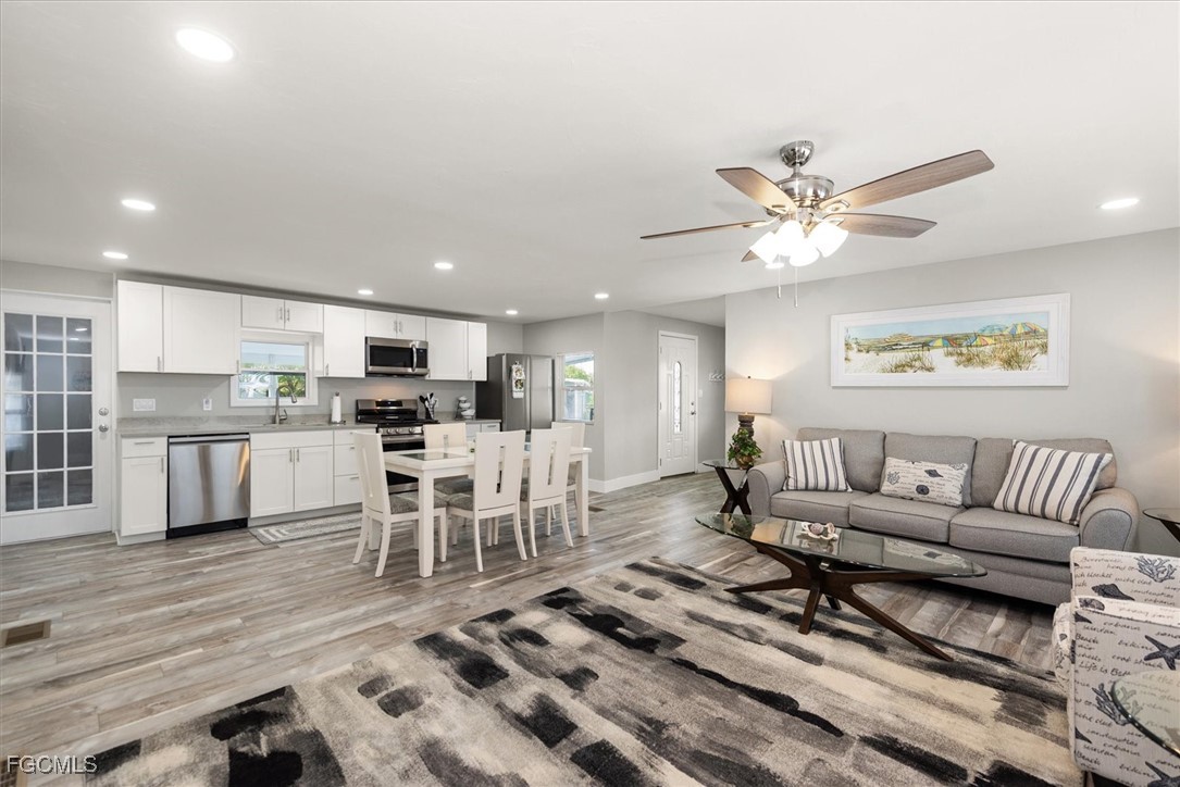 359 Verna Avenue Fort Myers, FL 33908 - Photo 18 of 47