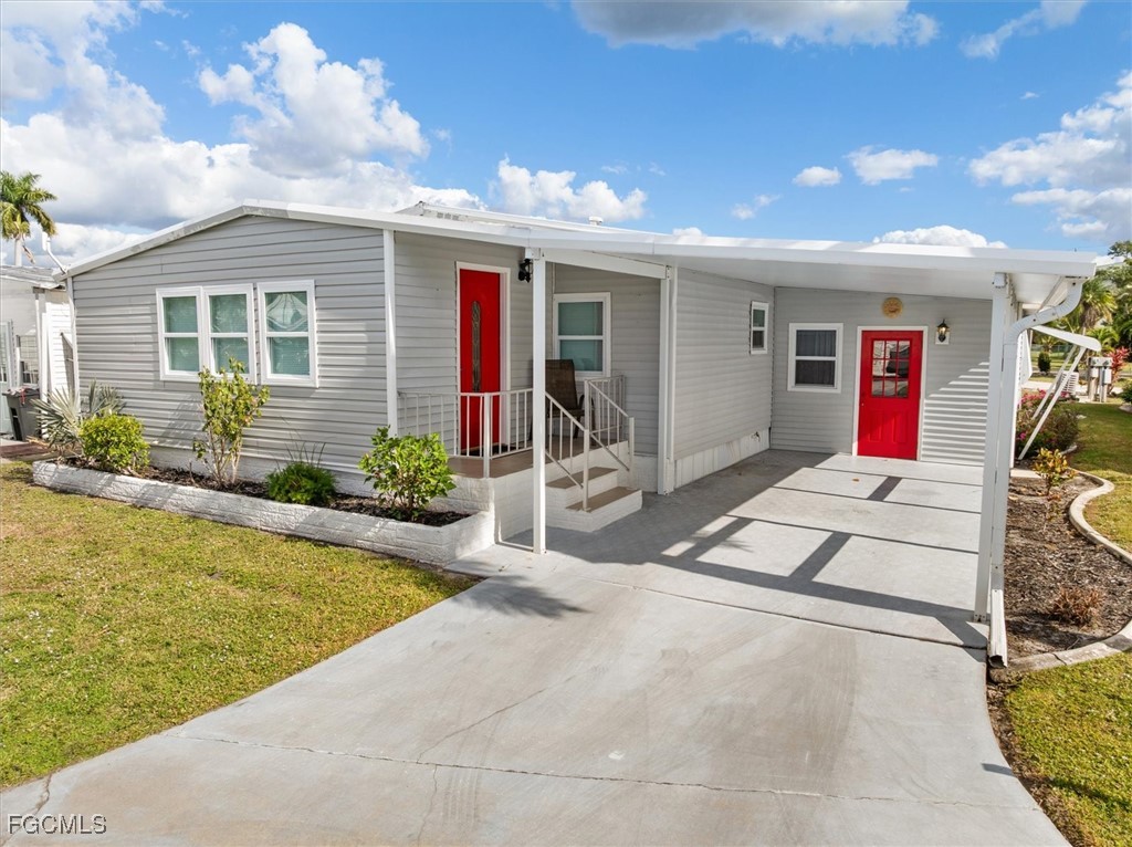 359 Verna Avenue Fort Myers, FL 33908 - Photo 4 of 47