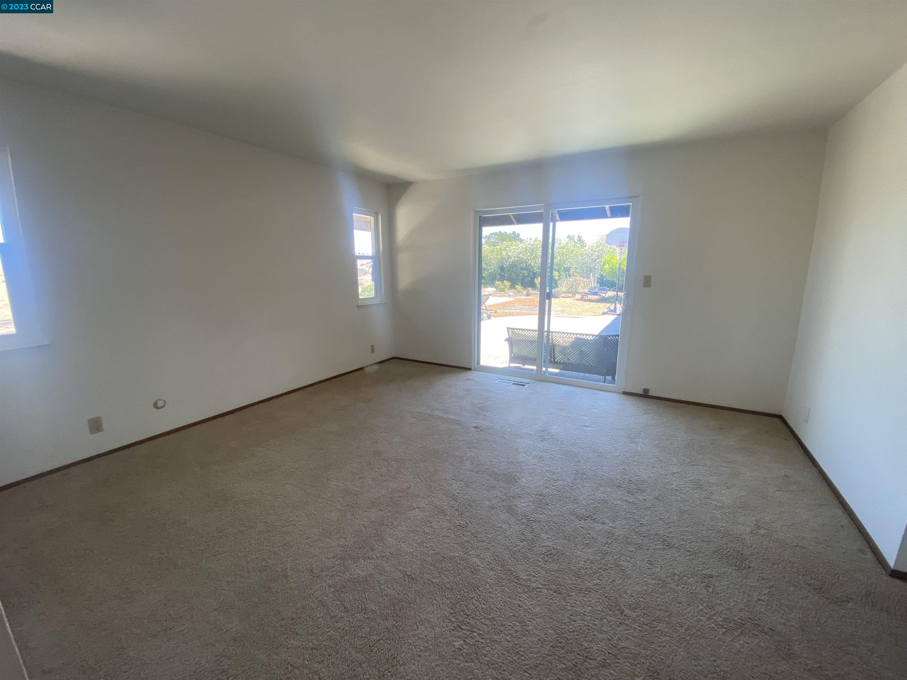 269 Birchwood Drive Moraga, CA 94556 - Photo 36 of 43 an empty room with windows