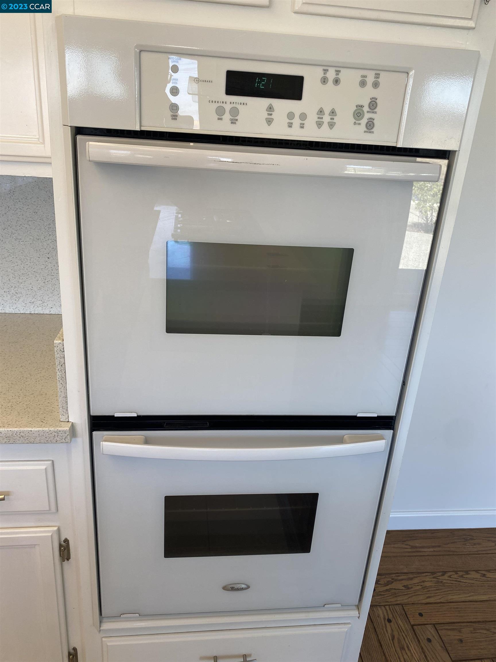 269 Birchwood Drive Moraga, CA 94556 - Photo 40 of 43 a close view of stove top oven