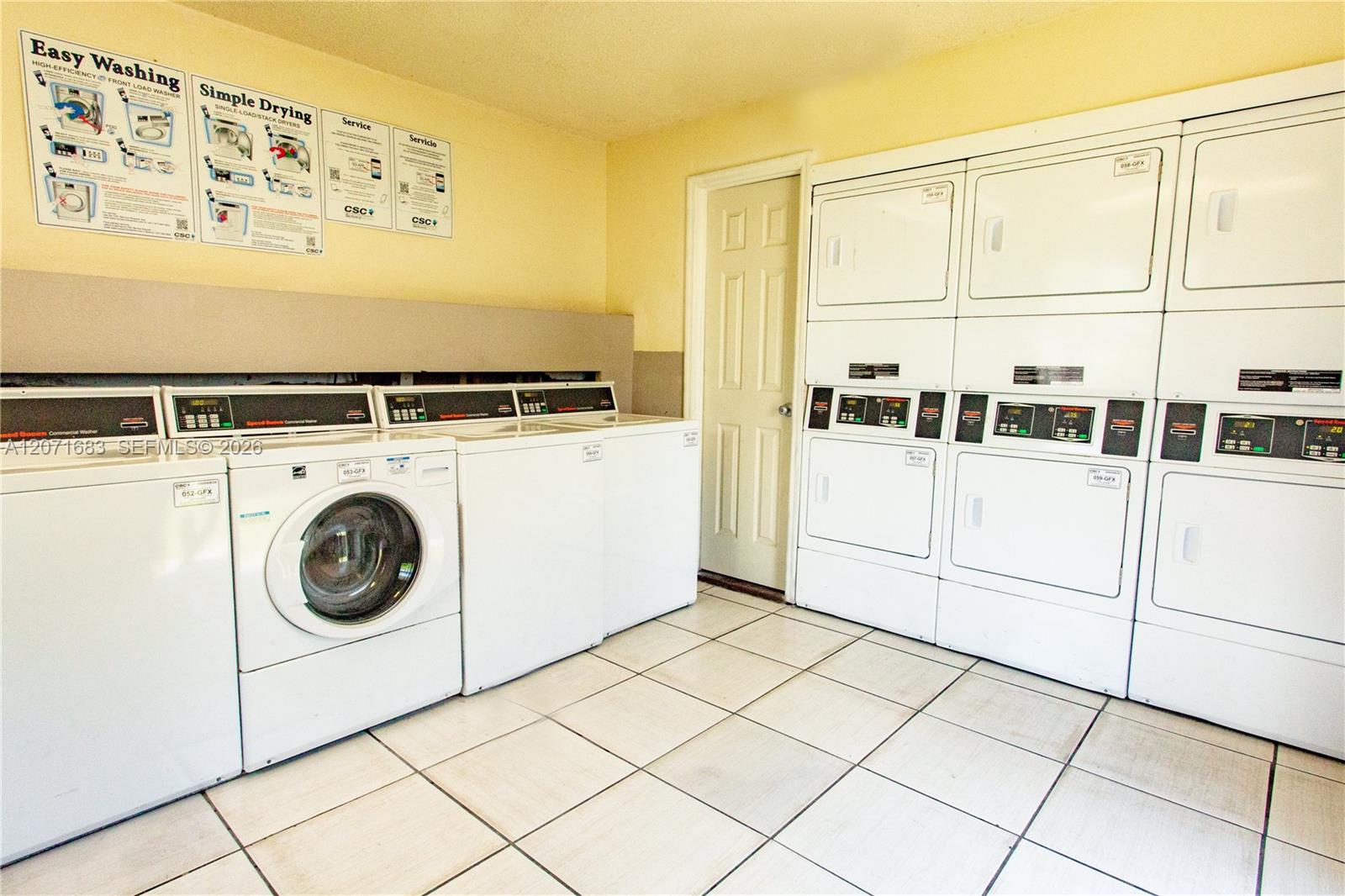 6011 Winegard Road, Unit A Orlando, FL 32809 - Photo 3 of 14 Gallery Image 3