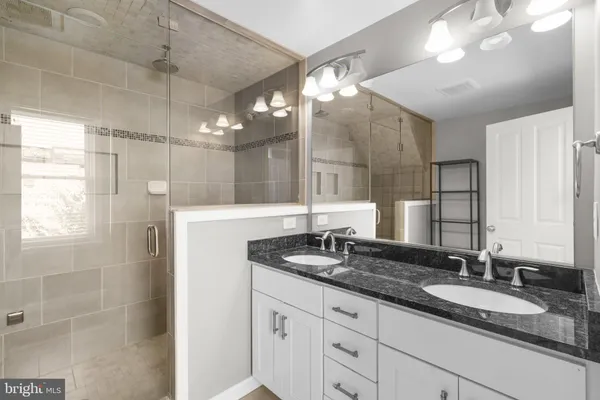$3,500 | 300 South Robinson Street, Baltimore, MD 21224