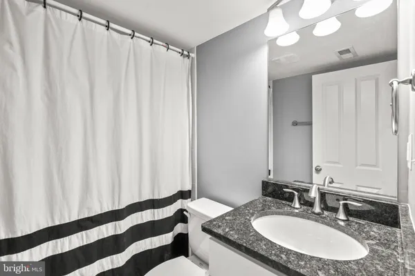 $3,500 | 300 South Robinson Street, Baltimore, MD 21224