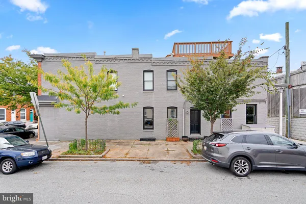 $3,500 | 300 South Robinson Street, Baltimore, MD 21224