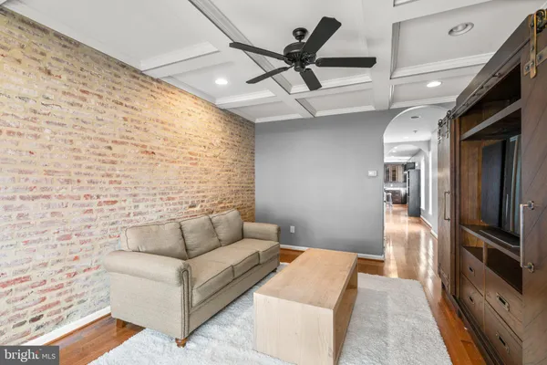 $3,500 | 300 South Robinson Street, Baltimore, MD 21224