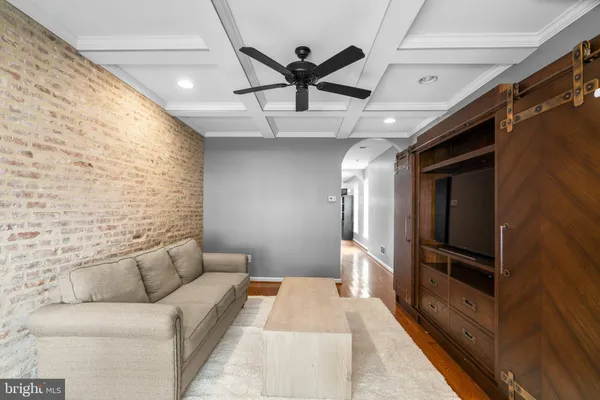 $3,500 | 300 South Robinson Street, Baltimore, MD 21224