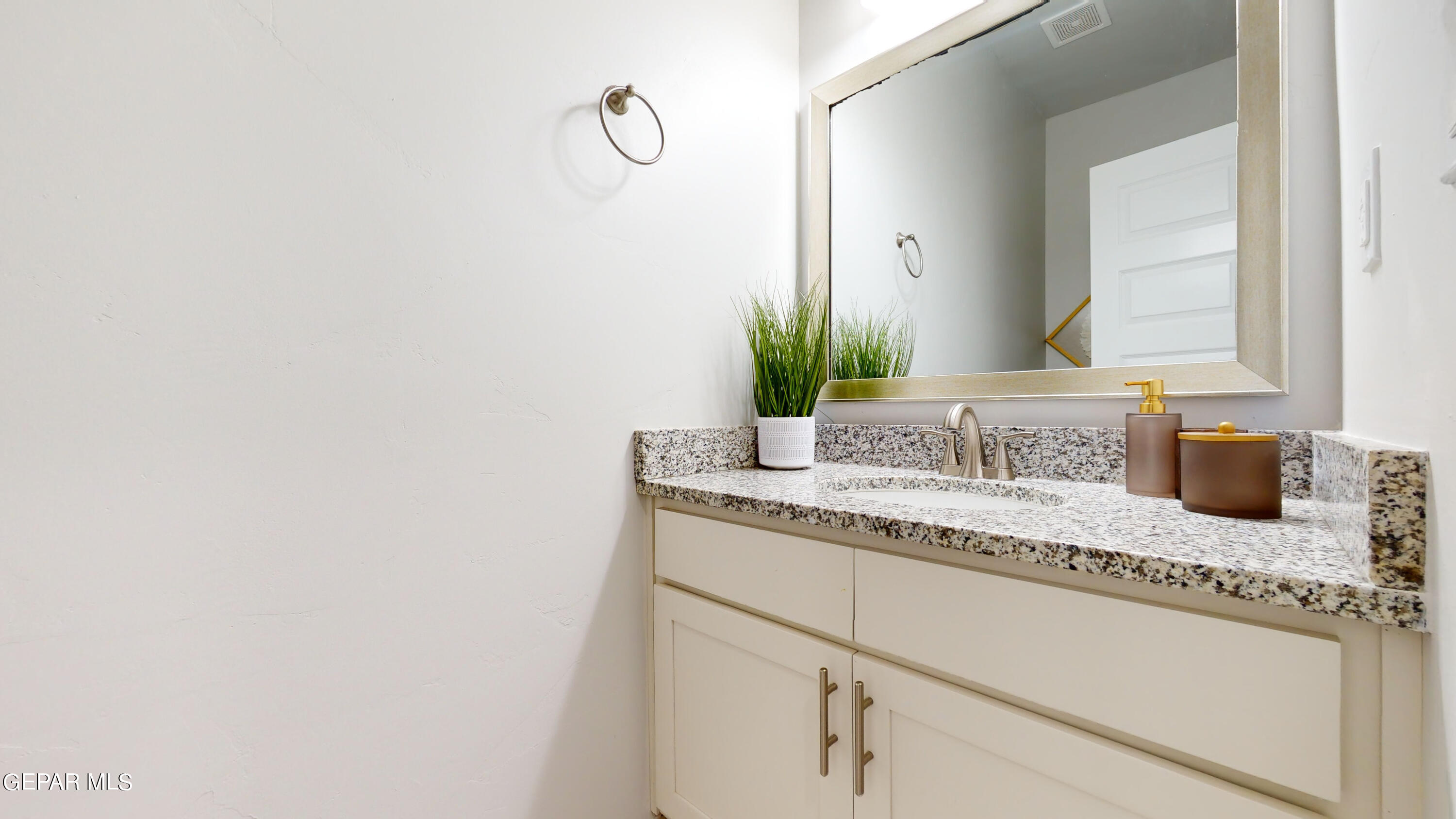 11110 Ground Cherry Street El Paso, TX 79934 - Photo 14 of 38 11110-Ground-Cherry-St-12132023_081432