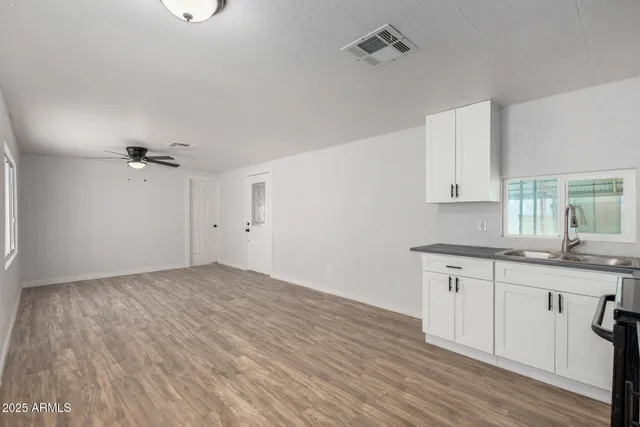 $75,000 | 2050 West Dunlap Avenue, Unit D42, Phoenix, AZ 85021