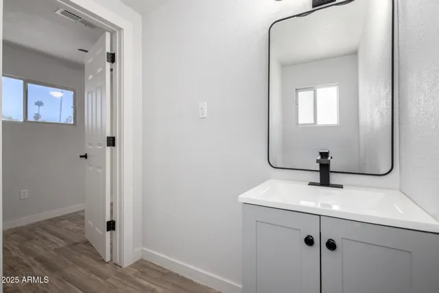 $75,000 | 2050 West Dunlap Avenue, Unit D42, Phoenix, AZ 85021