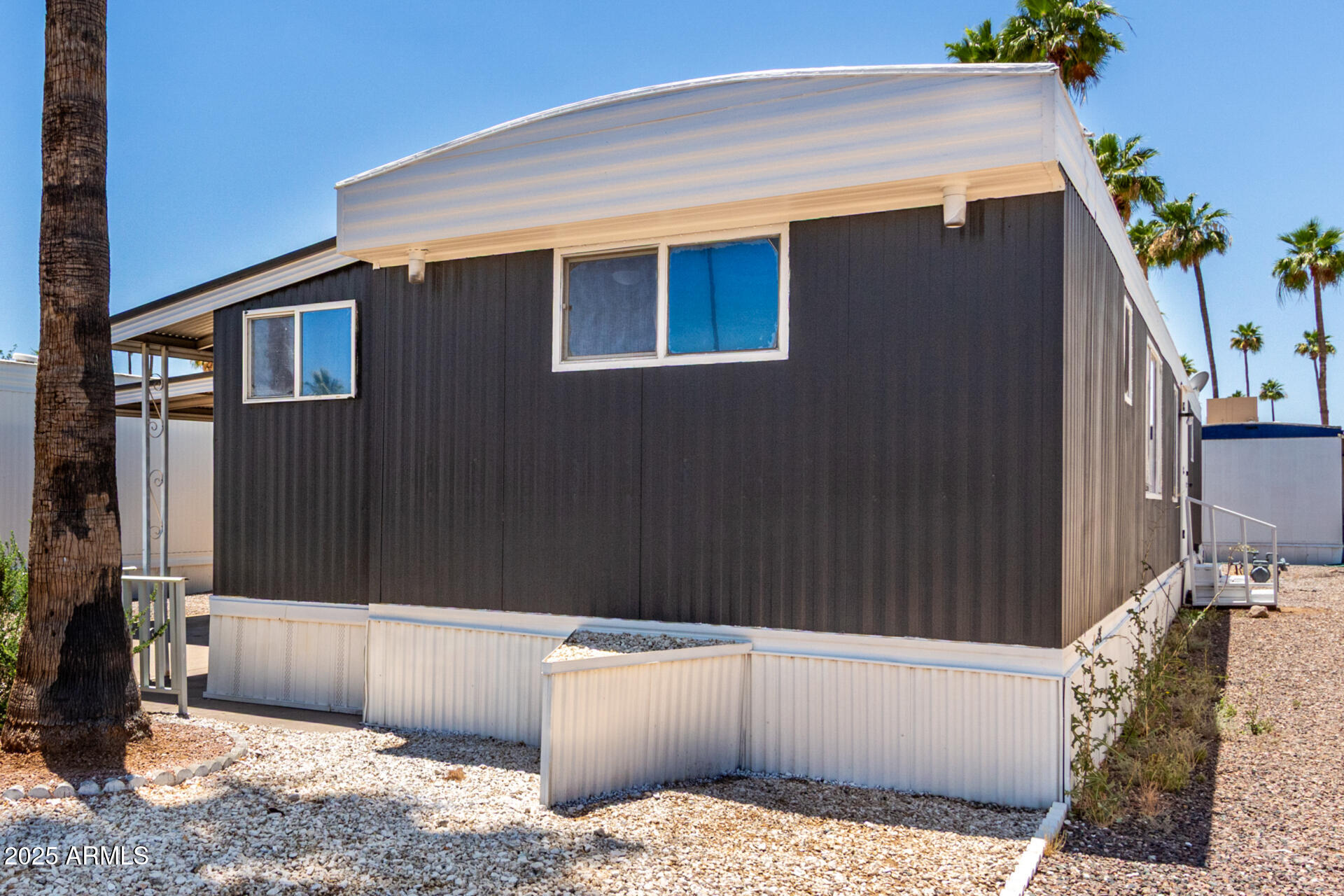 2050 West Dunlap Avenue, Unit D42 Phoenix, AZ 85021 - Photo 30 of 30 a view of outdoor space