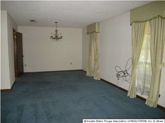 10377 Lovett Road Central, LA 70818 - Photo 3 of 9