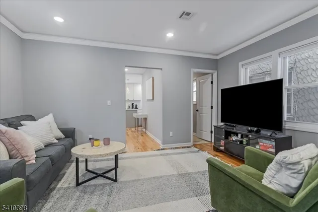 $759,900 | 122 Livingston Street, Westfield, NJ 07090