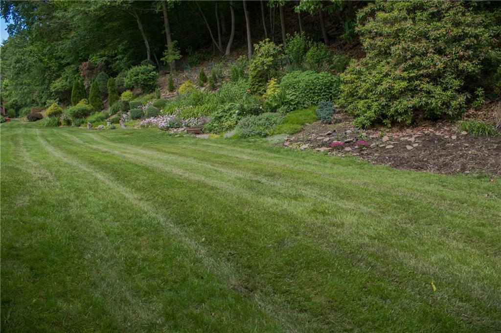 170 Old English Road Pittsburgh, PA 15237 - Photo 14 of 14 Gallery Image 14
