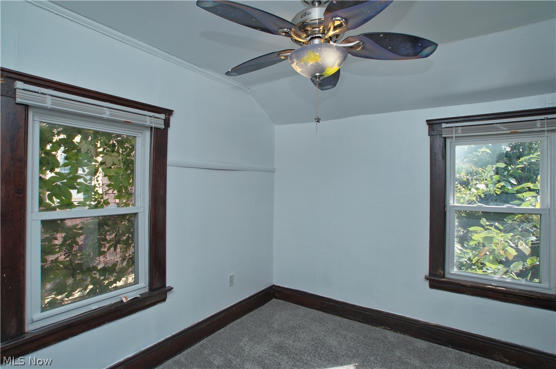 16312 Helmsdale Road Cleveland, OH 44112 - Photo 24 of 28