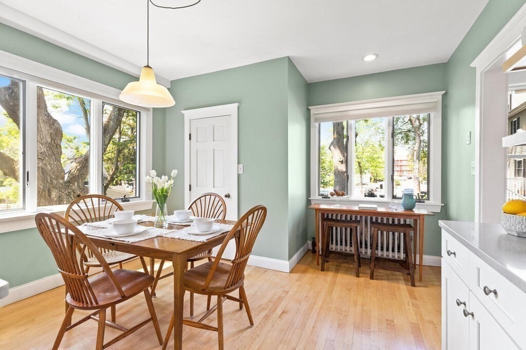 91 Pleasant Street Reading, MA 01867 - Photo 15 of 39