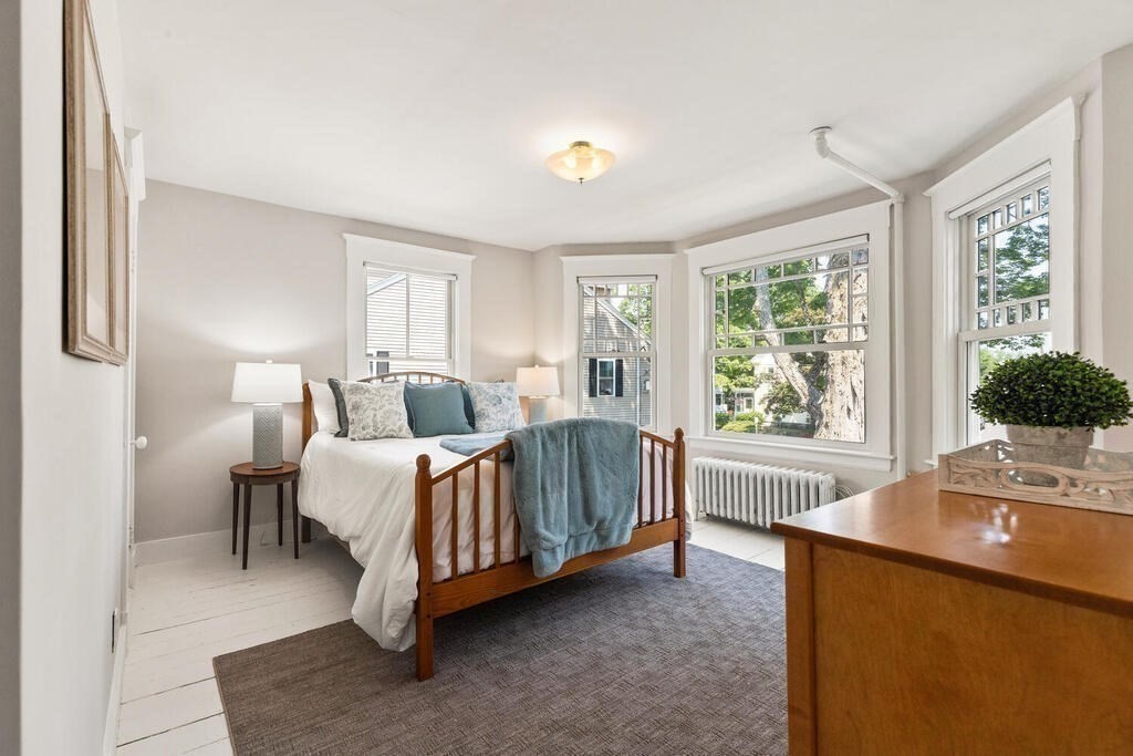 91 Pleasant Street Reading, MA 01867 - Photo 20 of 39