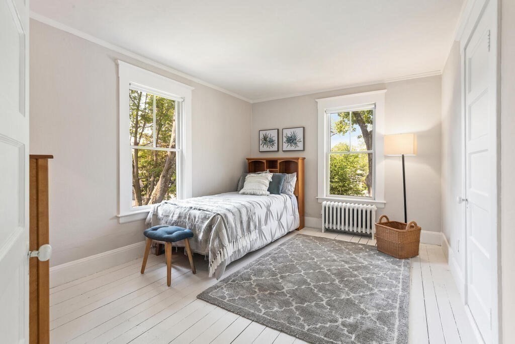 91 Pleasant Street Reading, MA 01867 - Photo 23 of 39