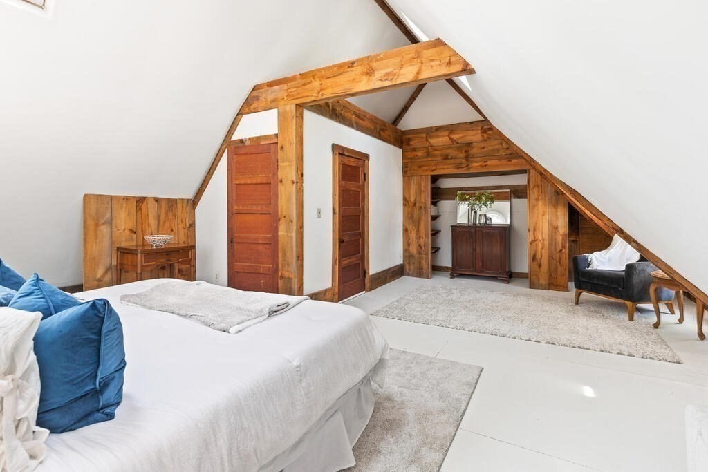 91 Pleasant Street Reading, MA 01867 - Photo 27 of 39